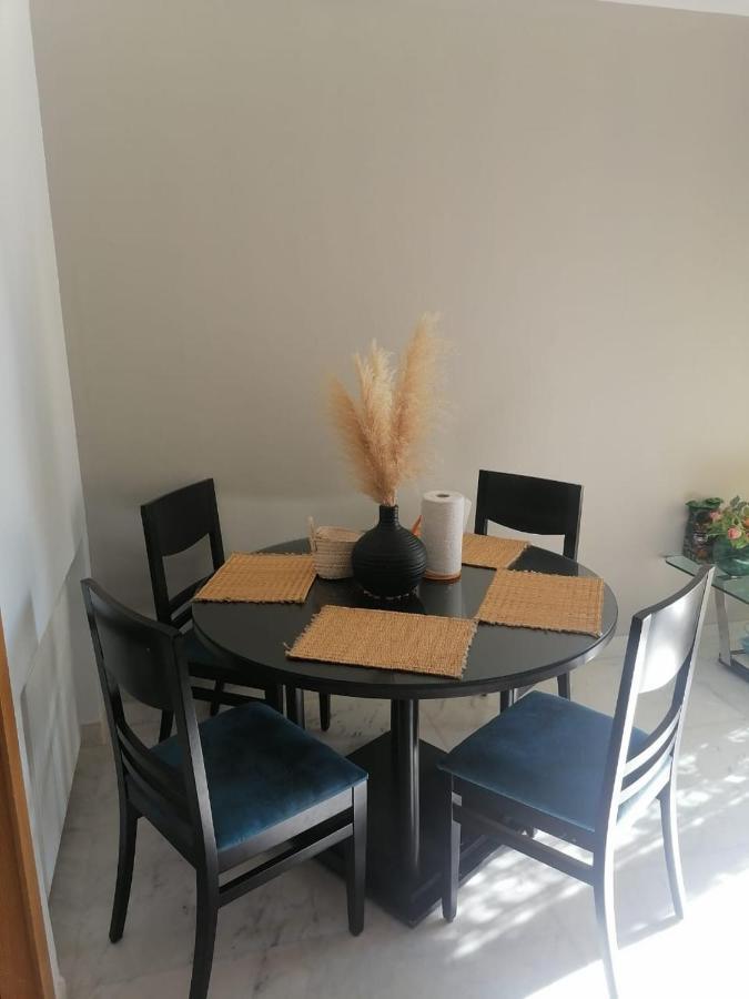 Tres Bel Appartement Avec Jardin Et Vue Sur Le Lac Apartment