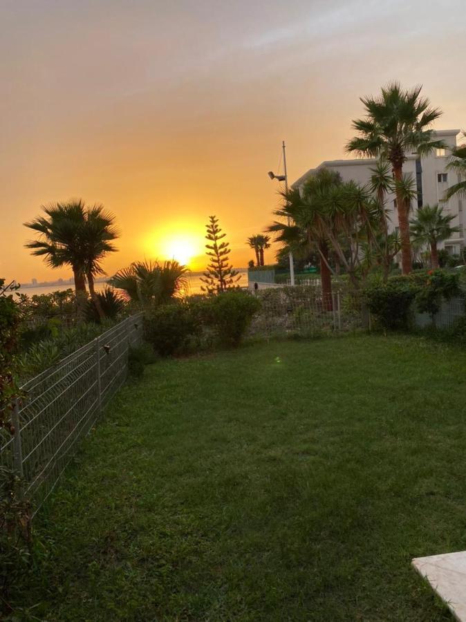 Tres Bel Appartement Avec Jardin Et Vue Sur Le Lac Apartment